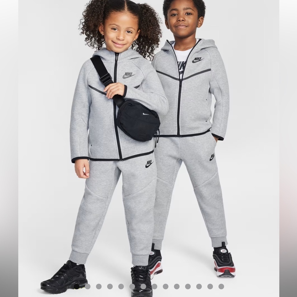 Kids Nike Tech Heather Gray Full-Zip Jacket and Sweat Pants. NWT Size 5